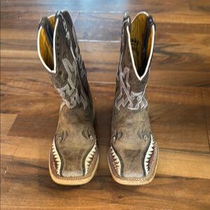 Boys Tin Haul cowboy boots size 12